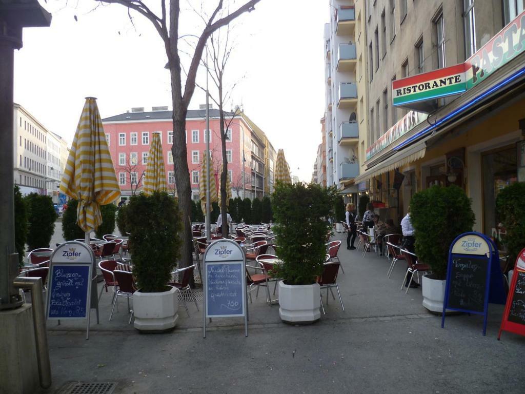 Jungle Apartment Vienna Self Check-In Bagian luar foto