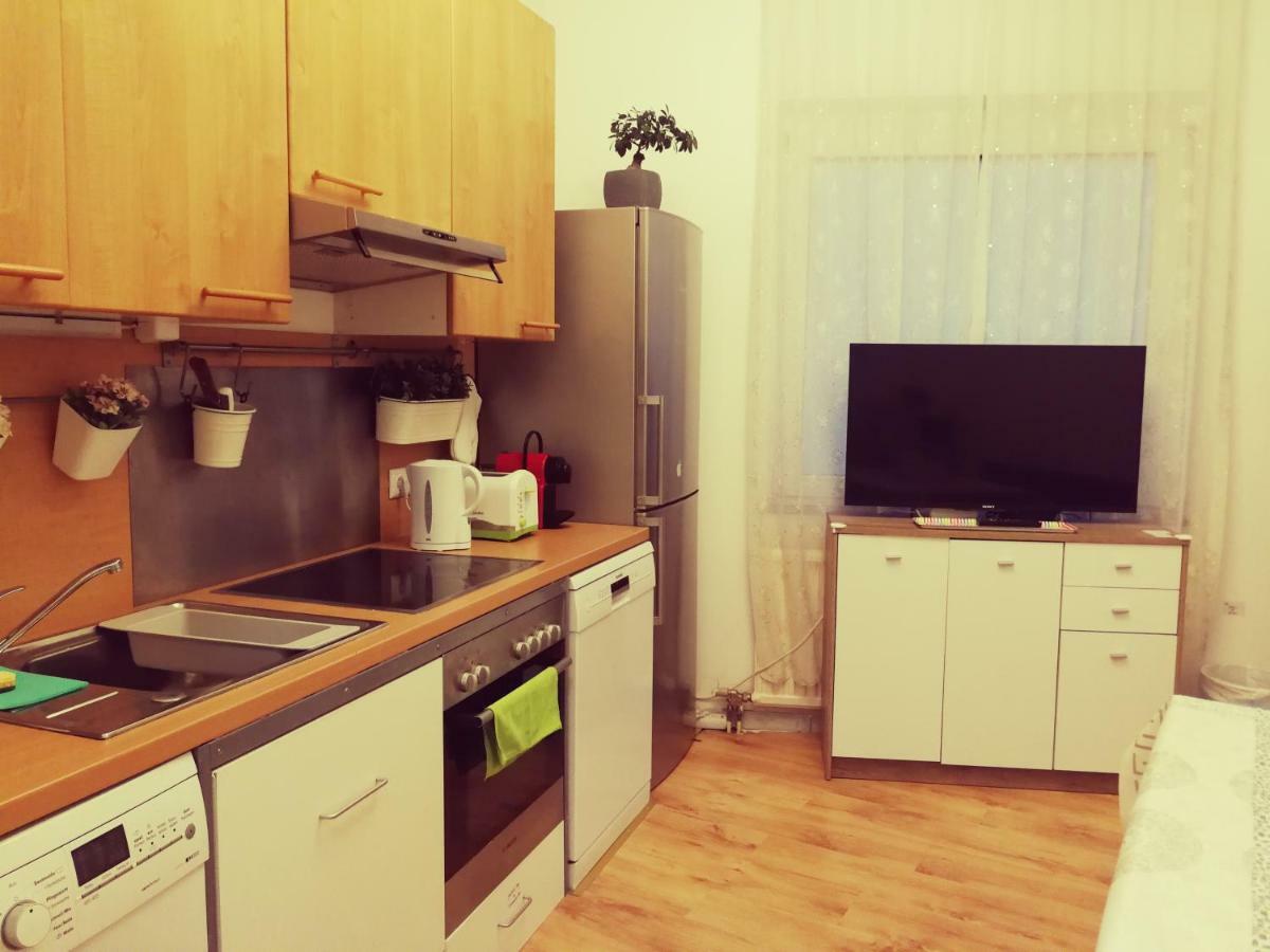 Jungle Apartment Vienna Self Check-In Bagian luar foto