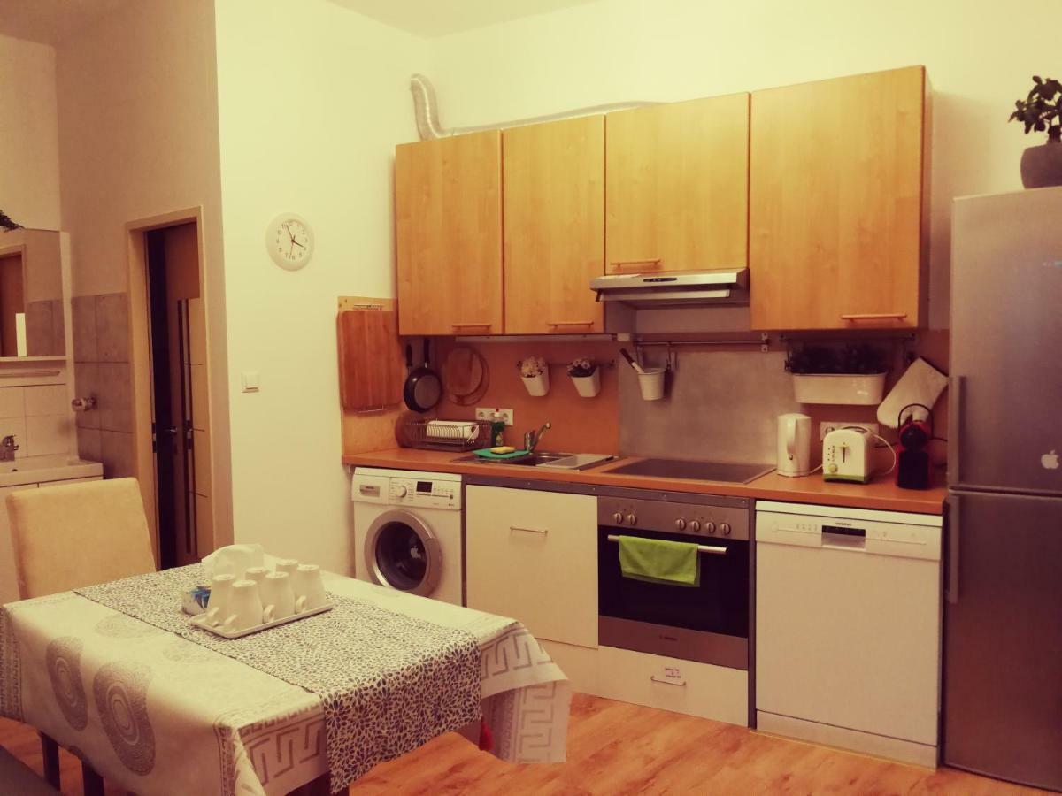 Jungle Apartment Vienna Self Check-In Bagian luar foto